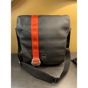 Acme Made San‎ Francisco - Satchel Matte Black - Tangerine Mini Messenger